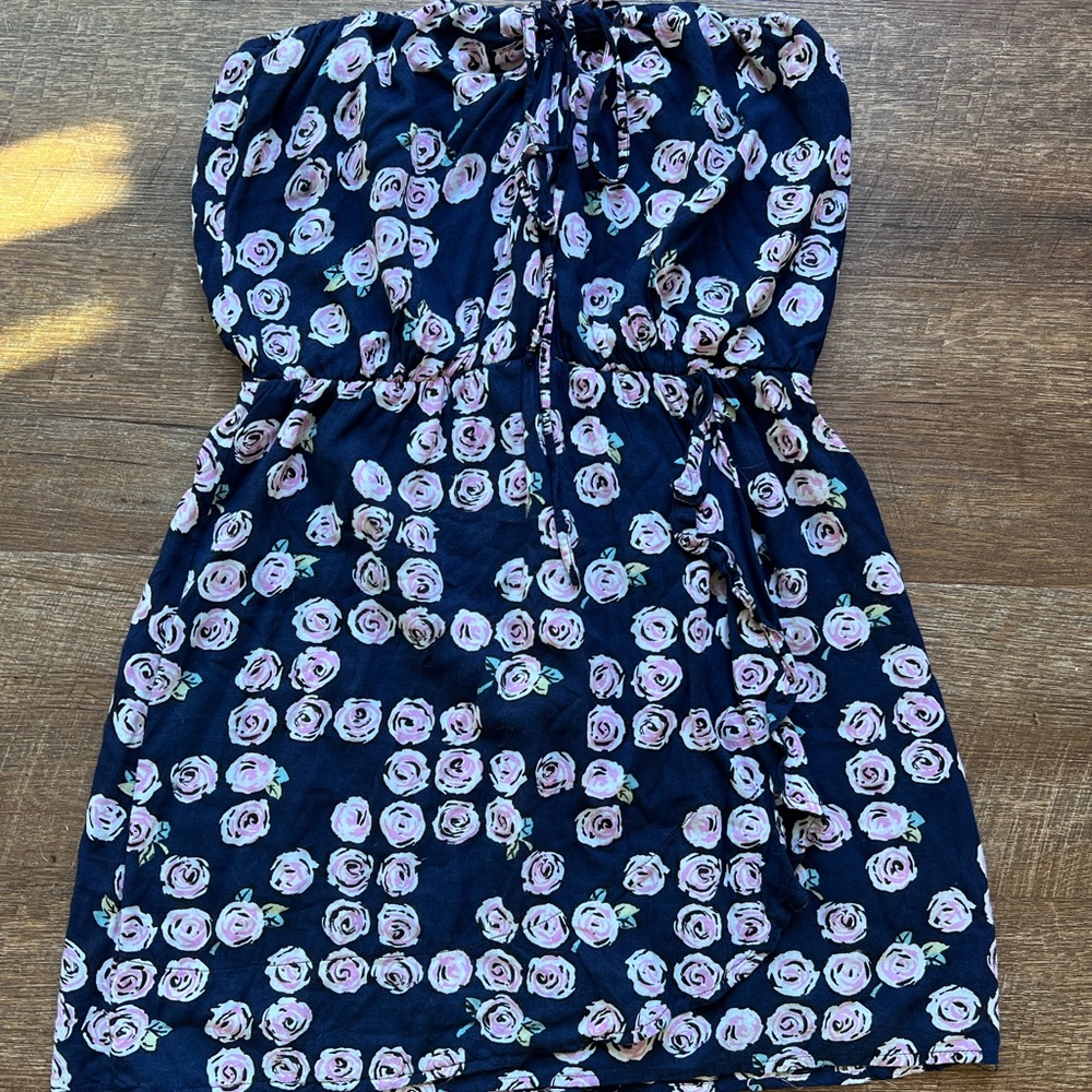 Sleeveless floral dress